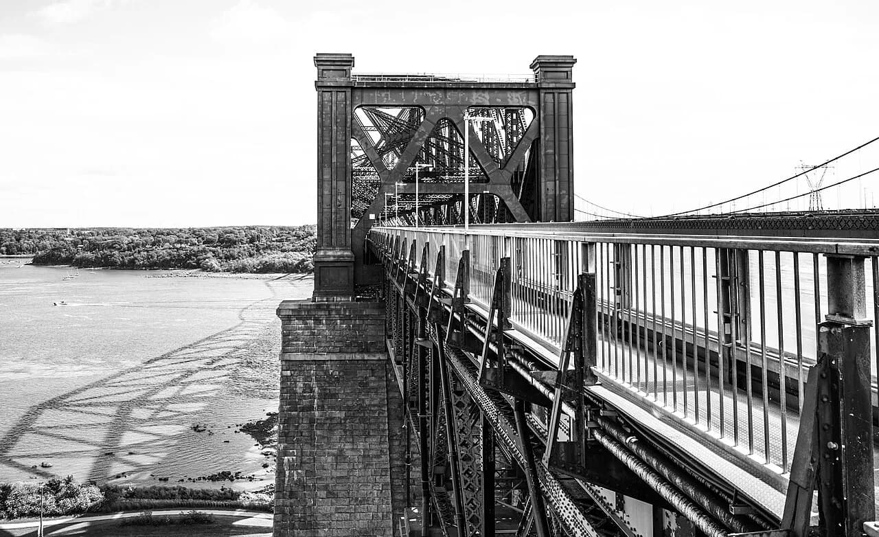 Steel bridge structure and pedestrian railing in Quebec City