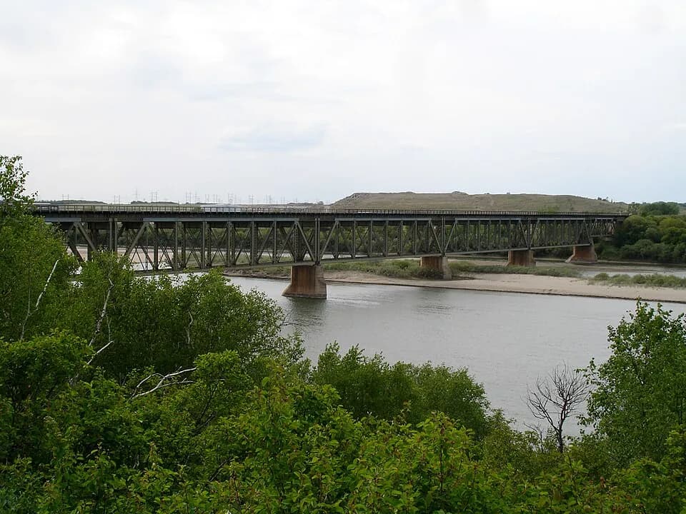 Grand Trunk railway bridge across the South Saskatchewan River